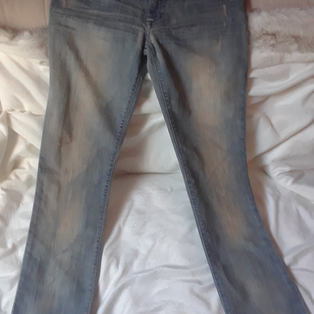 Robins Jeans - Picture 2 of 2